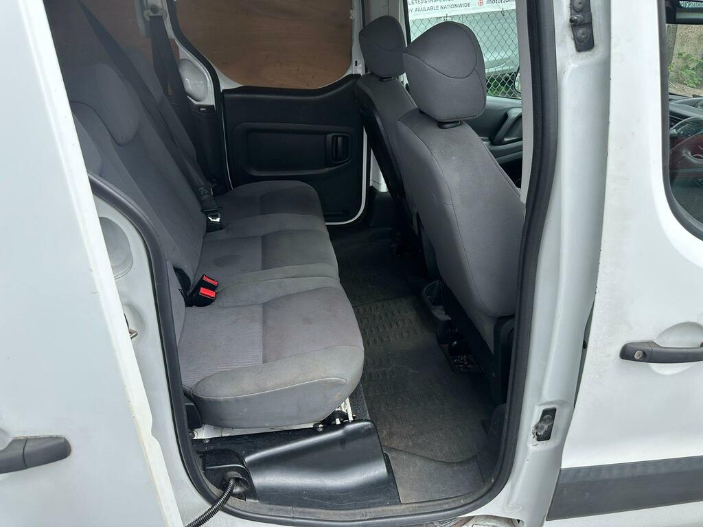 Peugeot Partner White #14