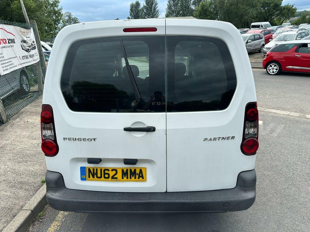Peugeot Partner White #7