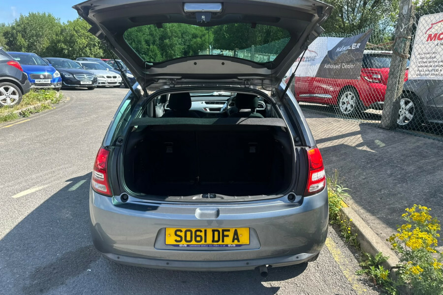 Citroen C3 1.6 Exclusive Hdi Green Low Tax 1 Fo Green #9