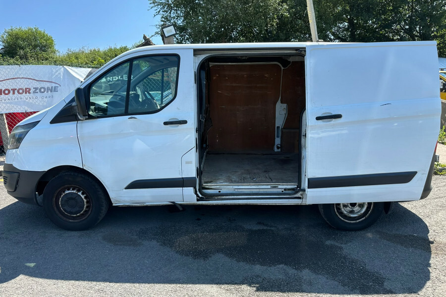 Ford Transit Custom Diesel White #6