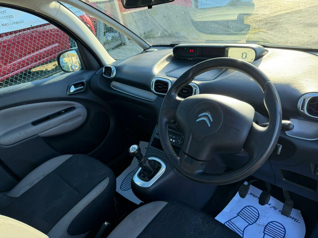 Citroen C3 Picasso Selection White #11