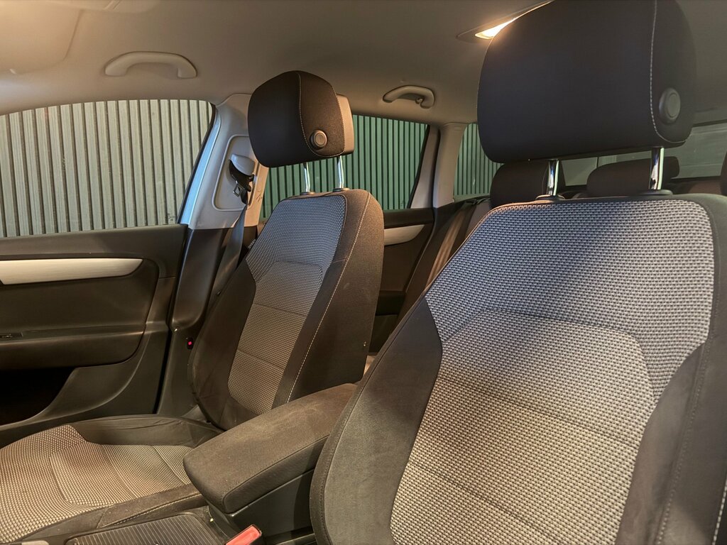 Volkswagen Passat Alltrack 2.0 Tdi Bluemotion Tech Alltrack Dsg 4Motion Euro Grey #16