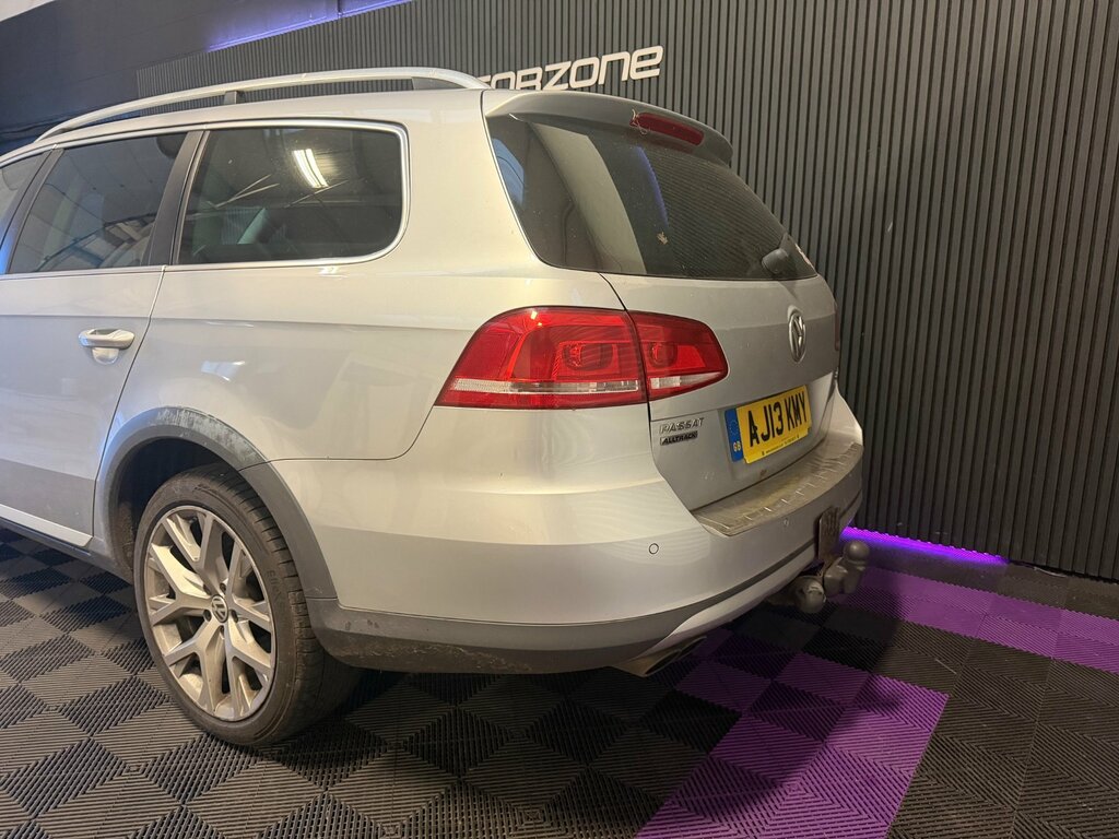 Volkswagen Passat Alltrack 2.0 Tdi Bluemotion Tech Alltrack Estate Silver #2