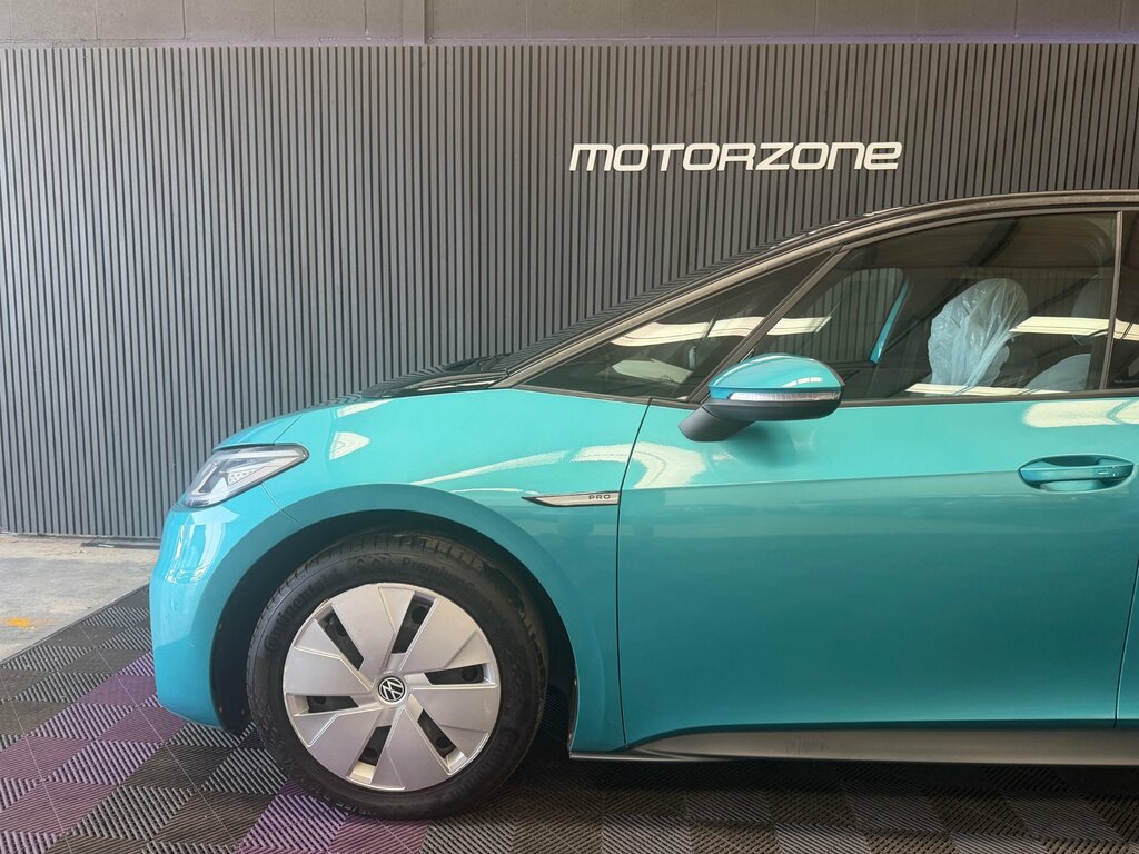 Volkswagen ID.3 Pro Performance 58Kwh Family Hatchback Electri Blue #6
