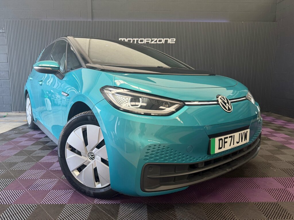 Volkswagen ID.3 Pro Performance 58Kwh Family Hatchback Electri Blue
