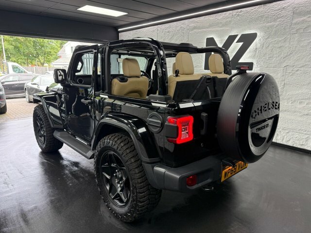 Jeep Wrangler 2.2 Multijetii Sahara Suv 4Wd Euro Black #3