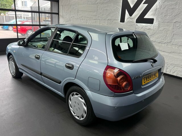 Nissan Almera 1.8 Se Hatchback 187 G Km 11 Blue #3