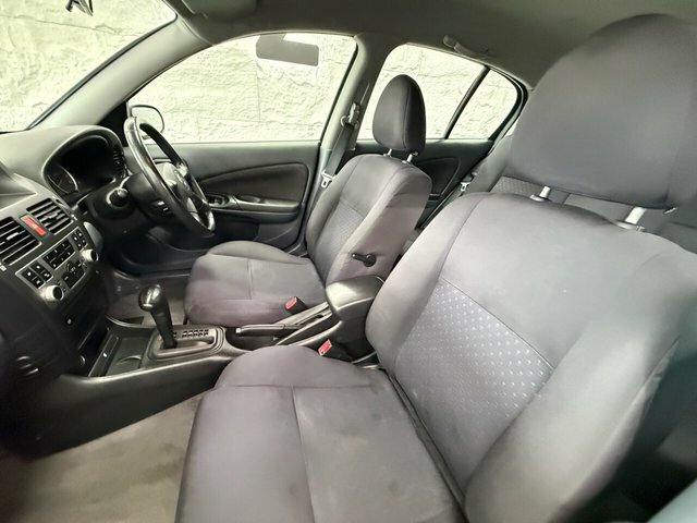 Nissan Almera 1.8 Se Hatchback 187 G Km 11 Blue #6
