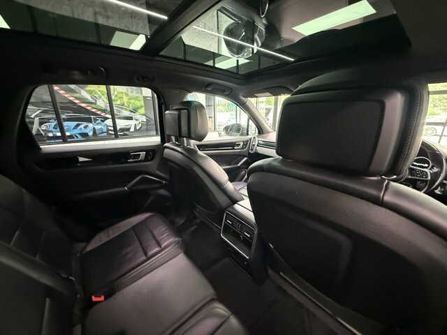 Porsche Cayenne 3.0L V6 Tiptronic Air Suspension 11K Factory Black #25