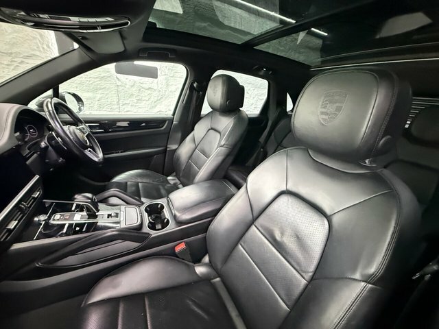 Porsche Cayenne 3.0L V6 Tiptronic Air Suspension 11K Factory Black #2