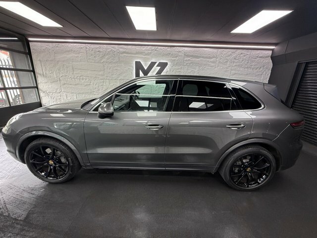 Porsche Cayenne 3.0L V6 Tiptronic Air Suspension 11K Factory Black #9