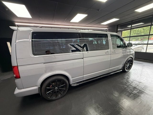 Volkswagen Transporter Shuttle Shuttle 2.0 Black #17