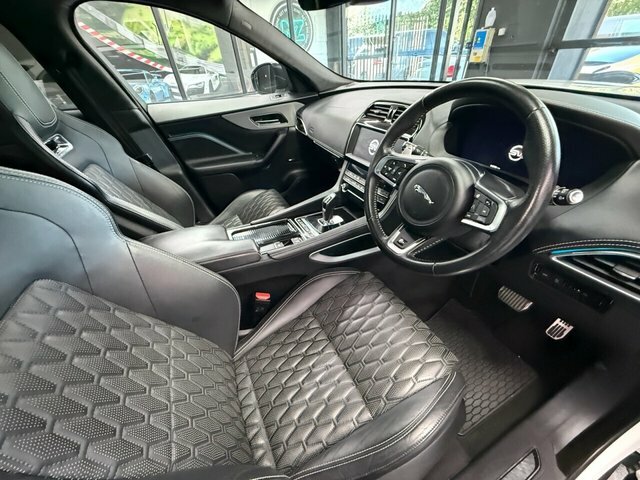 Jaguar F-Pace 5.0 V8 Svr Suv Quickshift Awd Euro 6 S SH69KRU White #2