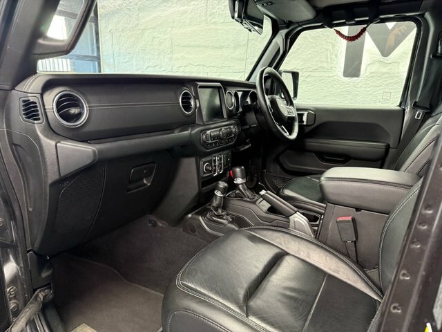Jeep Wrangler   #16