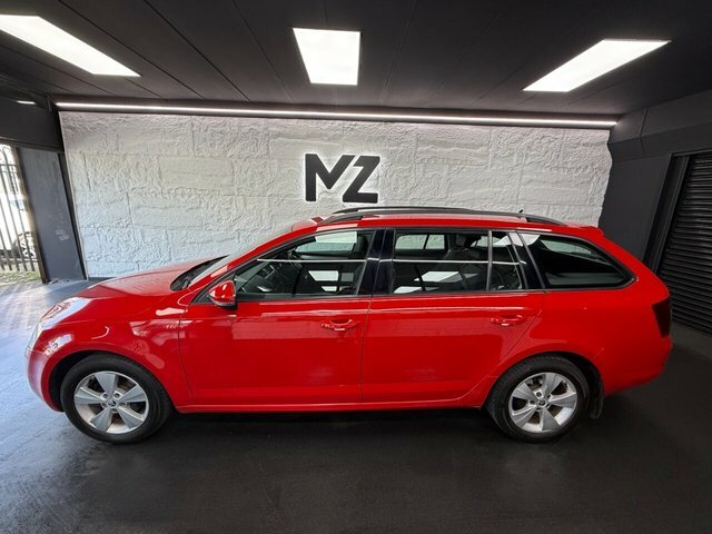 Skoda Octavia 1.6 Tdi Se L Estate Euro 6 S S Red #5