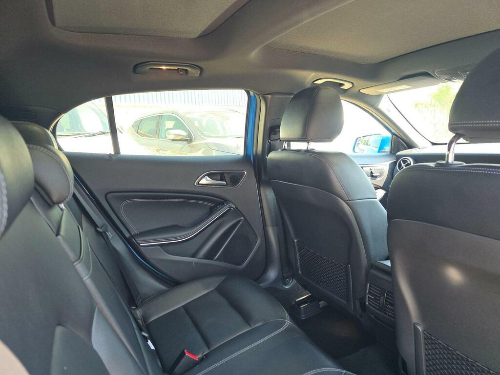 Mercedes-Benz GLA Class Suv 2.1 Gla220 Cdi Sport 7G-dct 4Matic Euro 6 Ss SR65EFS Blue #3