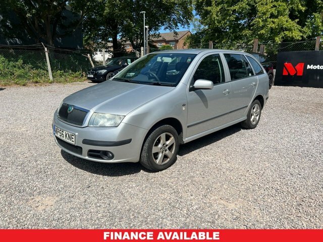 Skoda Fabia 1.4 16V Ambiente Estate 182 Silver #3