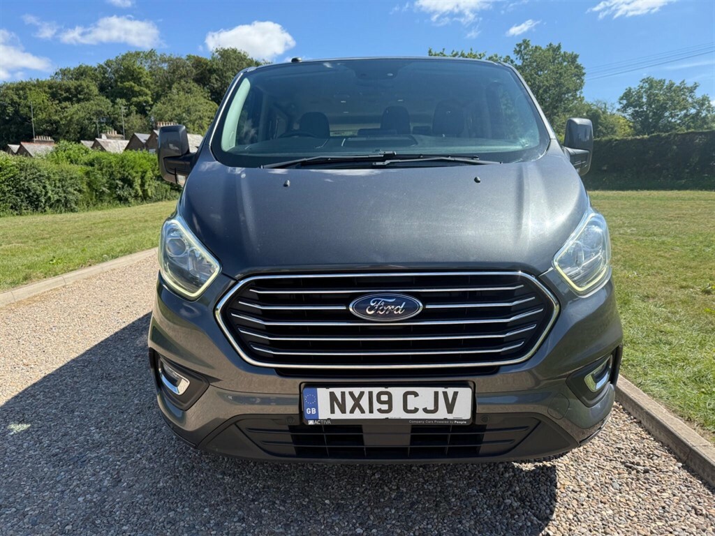 Ford Tourneo Custom 2.0 Ecoblue 130Ps Low Roof 8 Seater Titanium Black #12