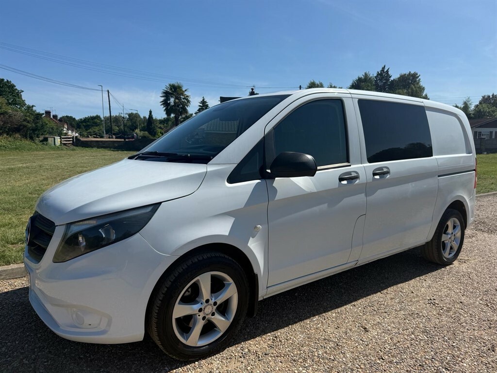 Mercedes-Benz Vito 2.1 L 2.1 114 Cdi Bluetec Crew Van Double Cab White #3