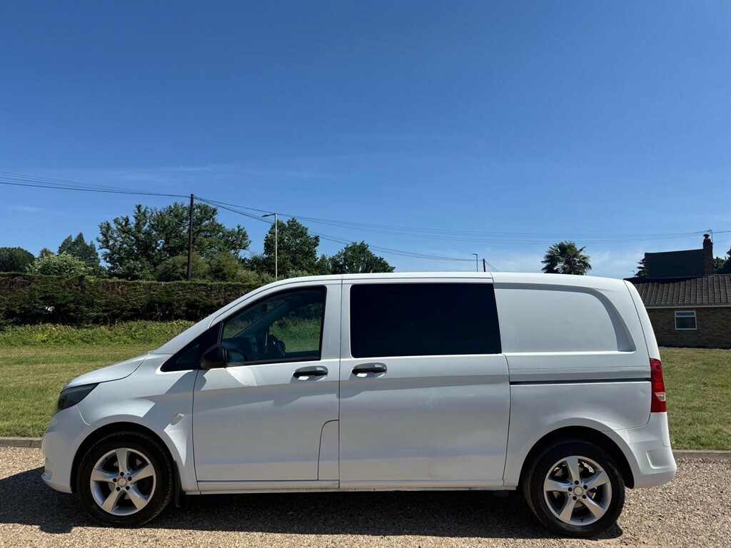 Mercedes-Benz Vito 2.1 L 2.1 114 Cdi Bluetec Crew Van Double Cab White #2