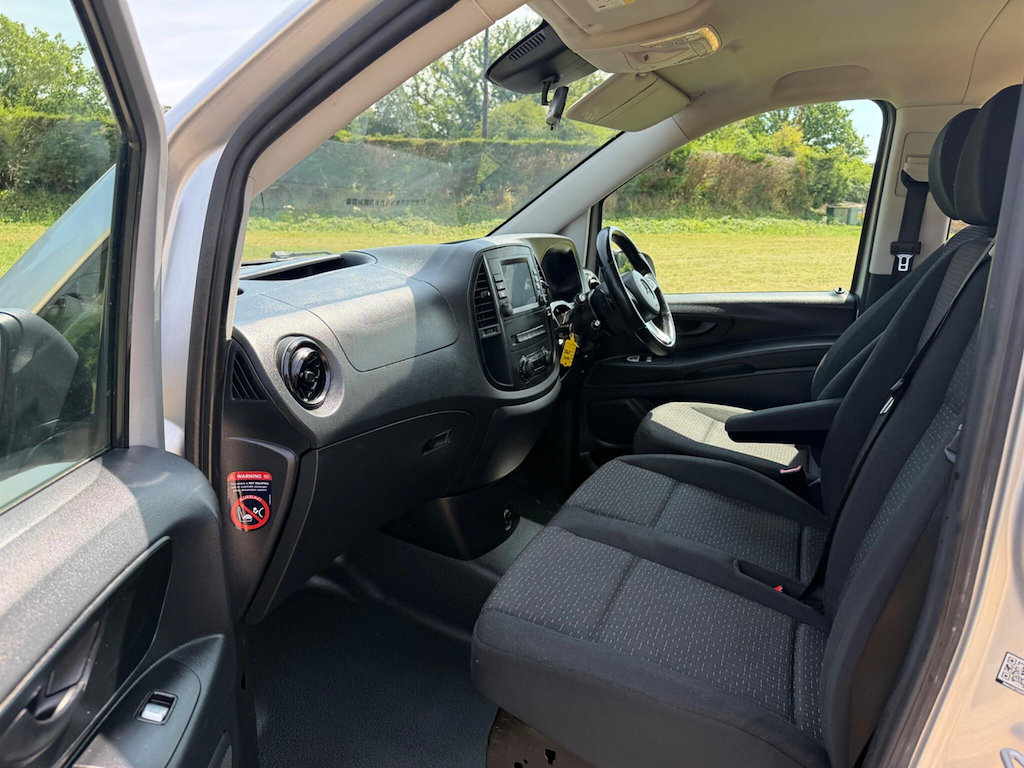Mercedes-Benz Vito 114 Cdi Select 9-Seater 9G-tronic Black #20