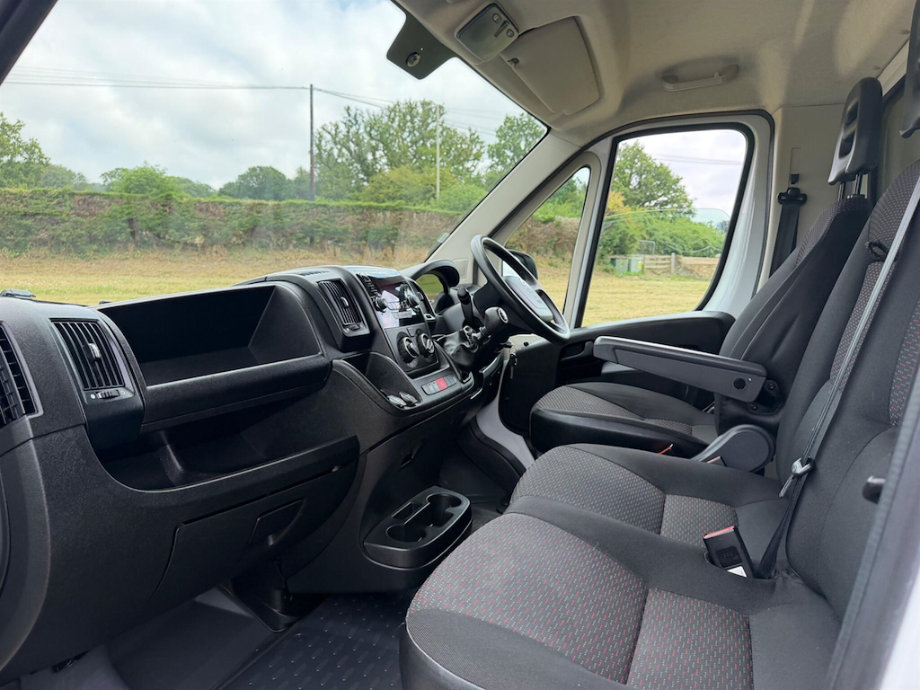 Citroen Relay 2.2 L 2.2 Hdi 35 Enterprise Luton Manua White #6