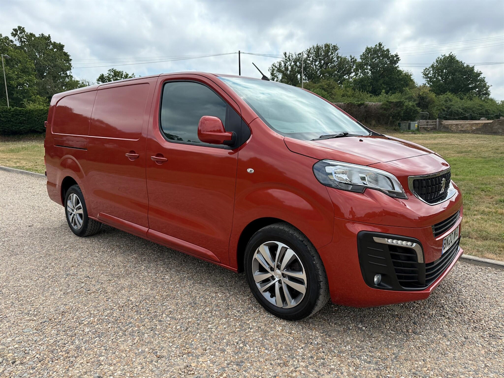Peugeot Expert 1.5 L 1.5 Bluehdi 1200 Professional Long Panel Van Red #4