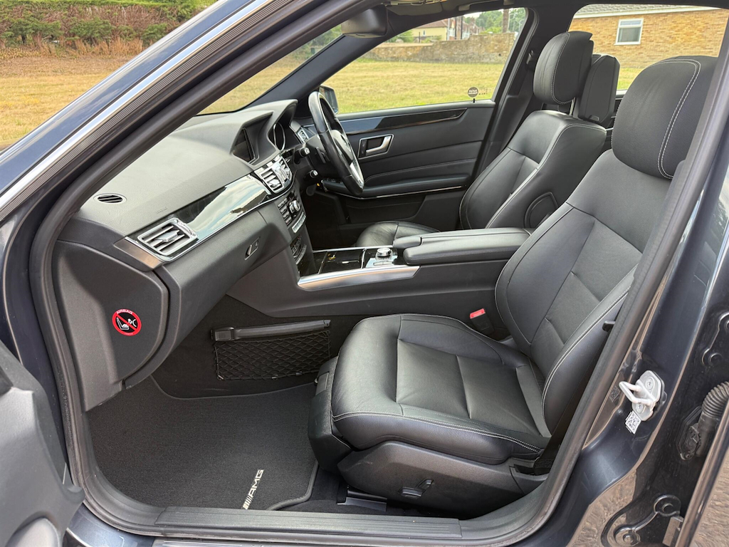 Mercedes-Benz E Class Silver #23