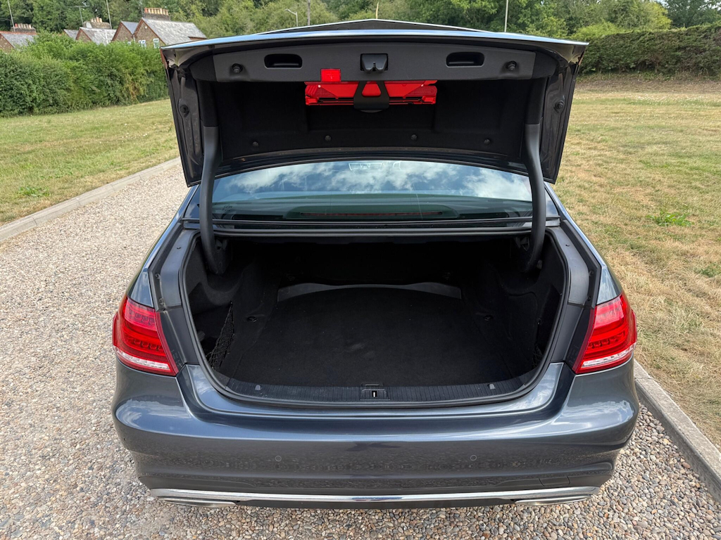 Mercedes-Benz E Class Silver #21