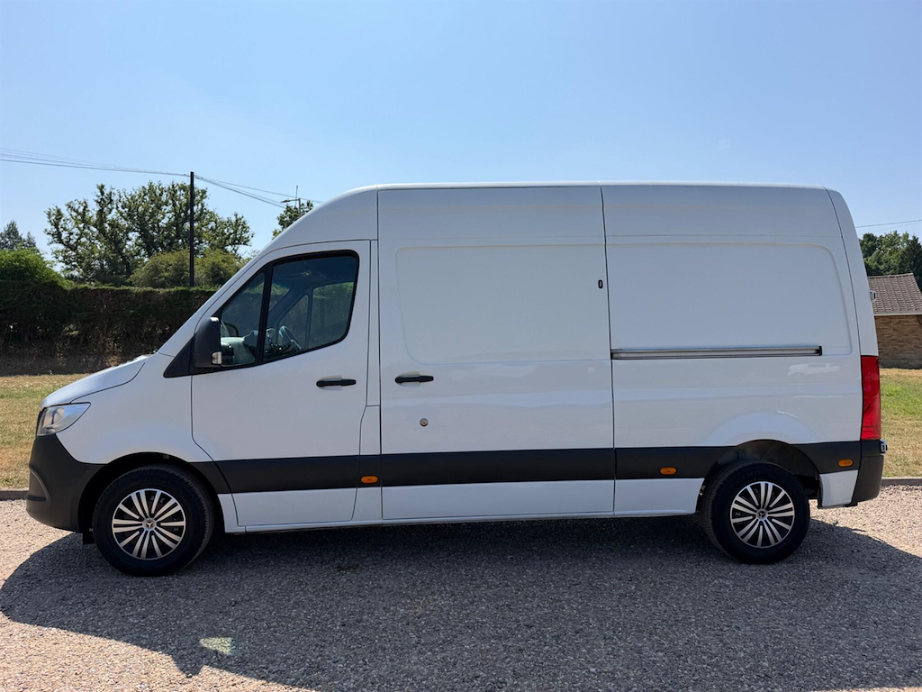 Mercedes-Benz Sprinter 2.0 L 2.0 315 Cdi Progressive Fwd L2 H2 Euro 6 S White #2
