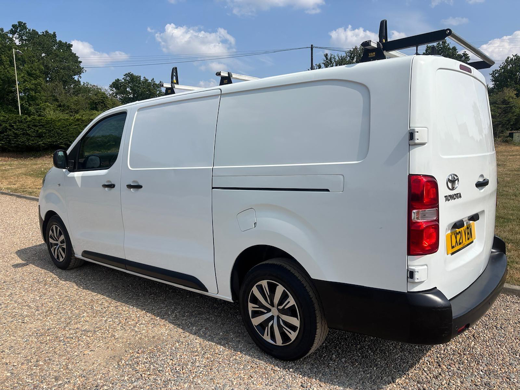 Toyota PROACE 2.0 L 2.0D Icon Long Panel Van Lwb Euro 6 Ss 6D White #4