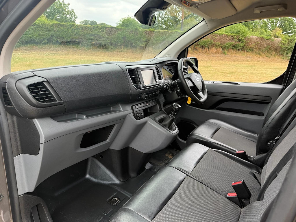Vauxhall Vivaro Cdti 2700 U1205 Ulez Silver #10
