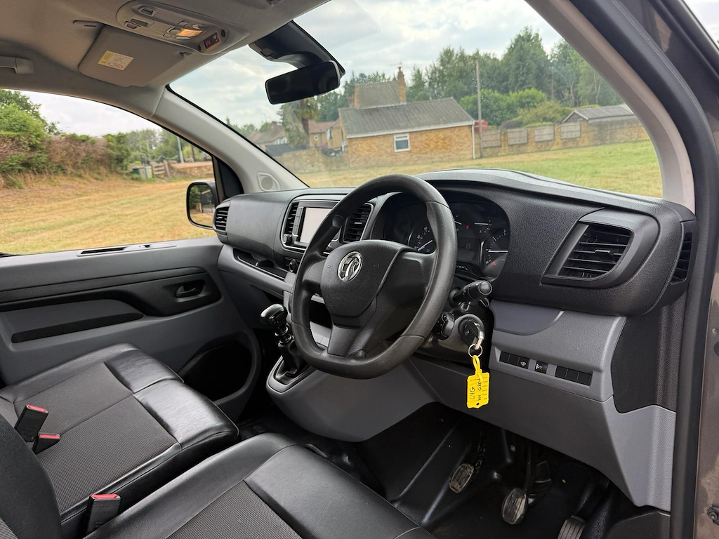 Vauxhall Vivaro Cdti 2700 U1205 Ulez Silver #11