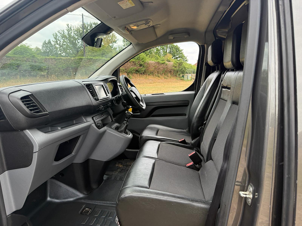 Vauxhall Vivaro Cdti 2700 U1205 Ulez Silver #13