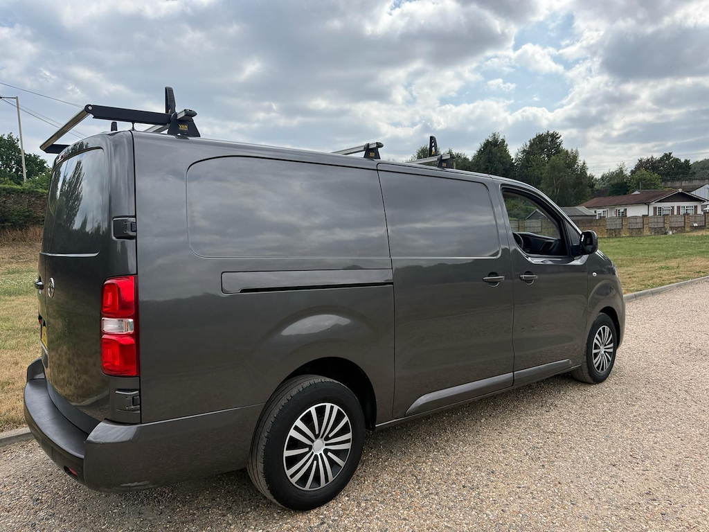Vauxhall Vivaro Cdti 2700 U1205 Ulez Silver #7