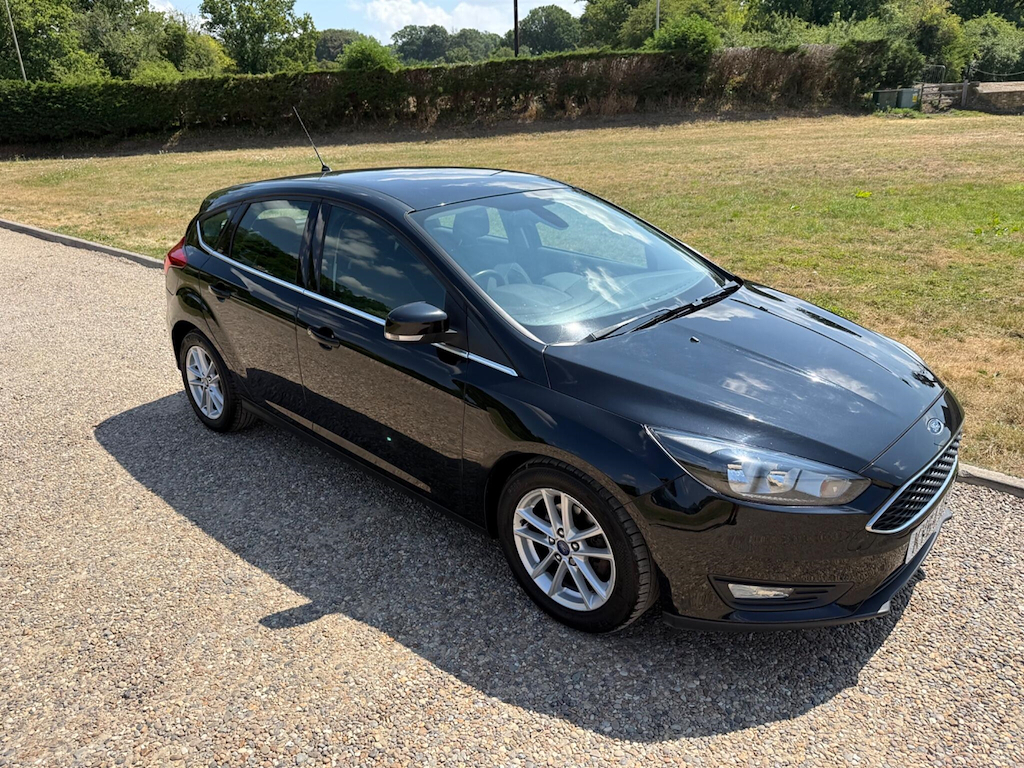 Ford Focus 1.0 Ecoboost 125 Zetec Hatchback Grey #5