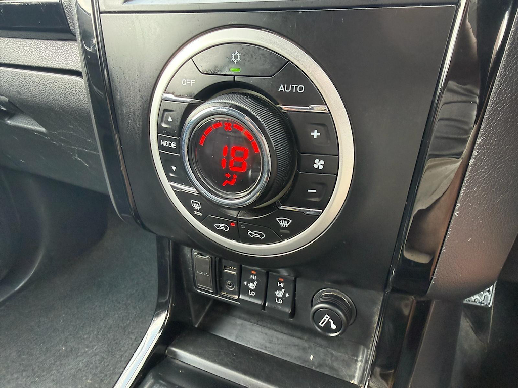 Isuzu D-Max 1.9 Arctic Truck 35 Double Cab 4X4 Grey #18