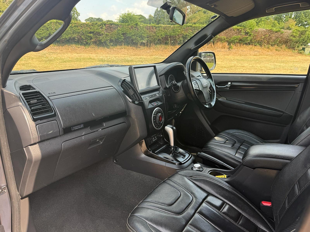 Isuzu D-Max 1.9 Arctic Truck 35 Double Cab 4X4 Grey #14