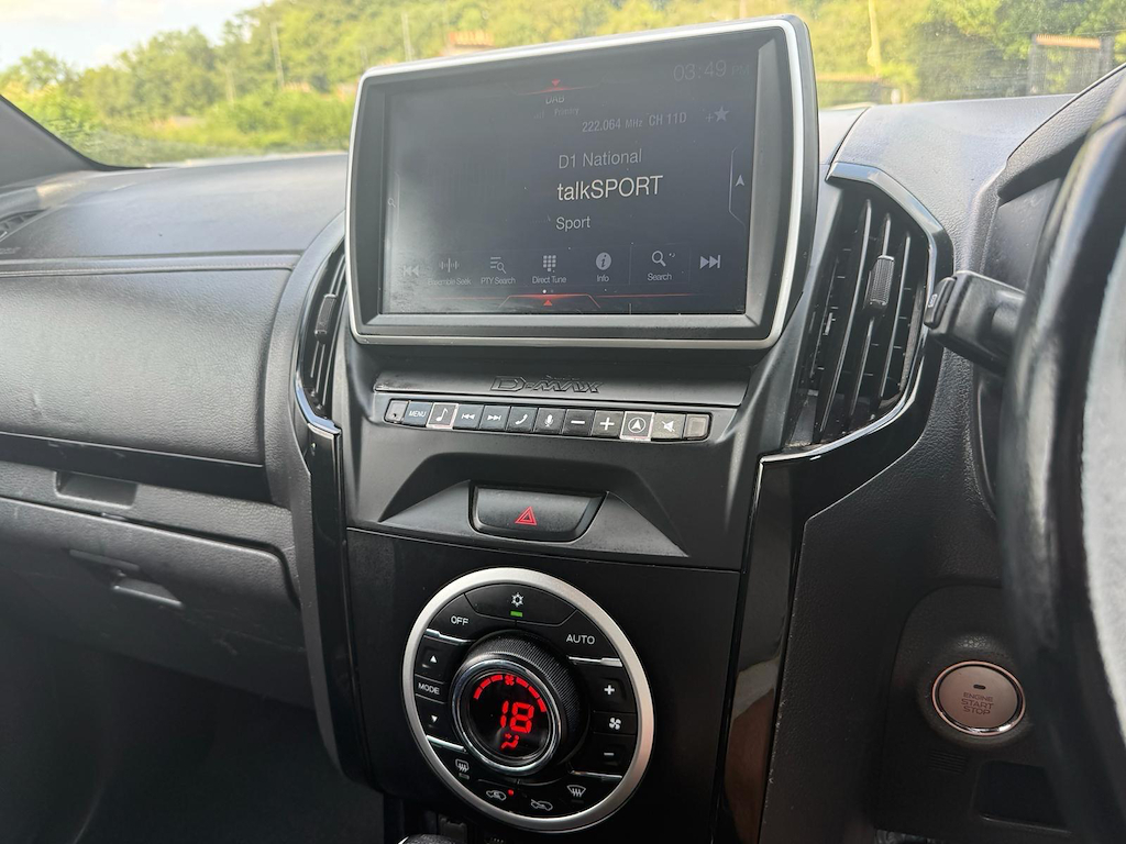 Isuzu D-Max 1.9 Arctic Truck 35 Double Cab 4X4 Grey #16