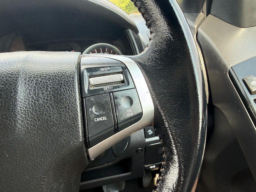 Isuzu D-Max 1.9 Arctic Truck 35 Double Cab 4X4 Grey #20