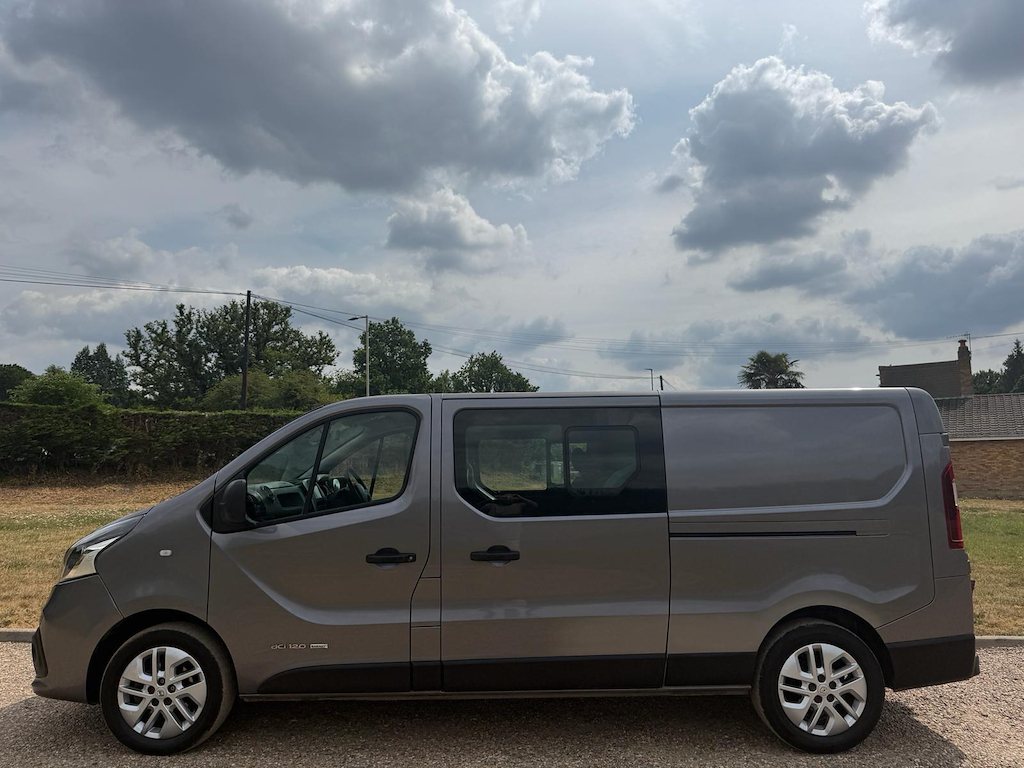 Renault Trafic 1.6 L 1.6 Dci Energy 29 Sport Crew Van Lwb Euro 5 Grey #2