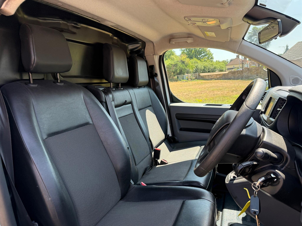 Vauxhall Vivaro L2h1 2900 Sportive Cdti White #9