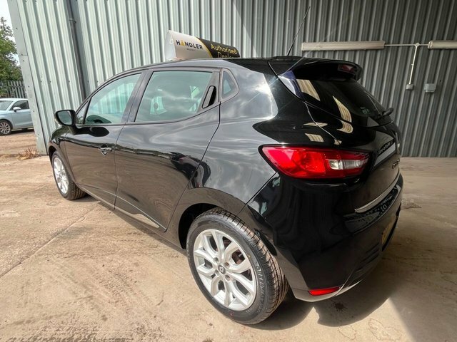 Renault Clio 1.2 16V Dynamique Nav Hatchback HK17AHZ Black #5