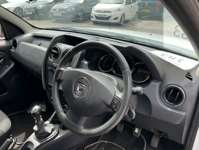 Dacia Duster 1.5 Dci Laureate Suv Euro 6 S S White #3