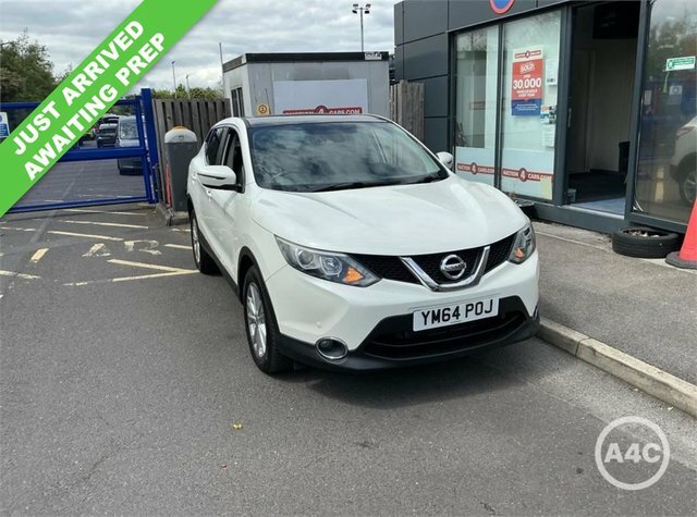 Nissan Qashqai 1.2 Dig-t Acenta Premium Suv 2Wd White