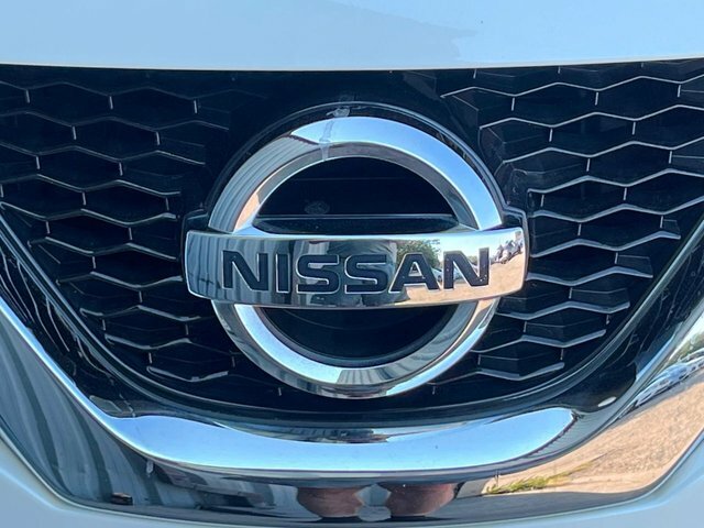 Nissan Qashqai 1.2 Dig-t Acenta Premium Suv 2Wd White #6