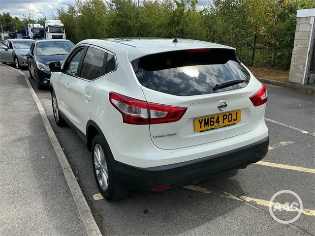 Nissan Qashqai 1.2 Dig-t Acenta Premium Suv 2Wd White #2