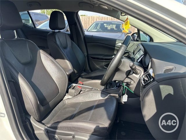 Vauxhall Astra 1.4I Turbo Elite Nav Hatchback E White #4