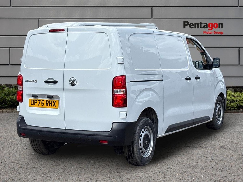 Vauxhall Vivaro 1.5 Turbo D 120 Prime H1 Van DP75RHX White #4