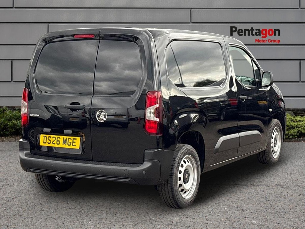Vauxhall Combo Combo M Cargo 1.5 Turbo D 100Ps Prim DS26MGE Black #4